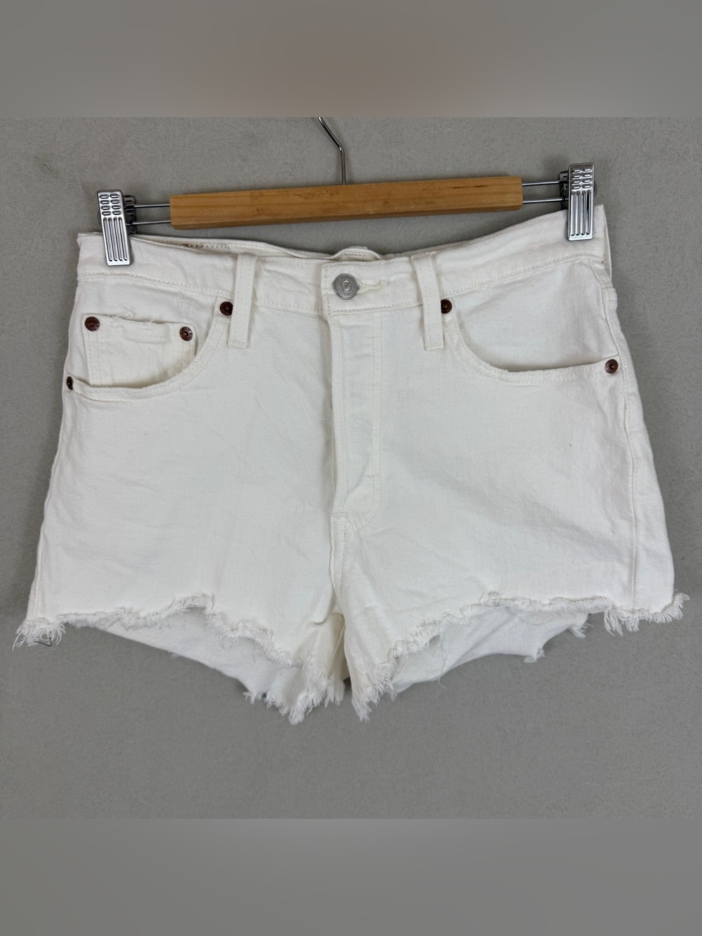 Levi's White Raw-Hem Denim Cutoff Shorts - Women
